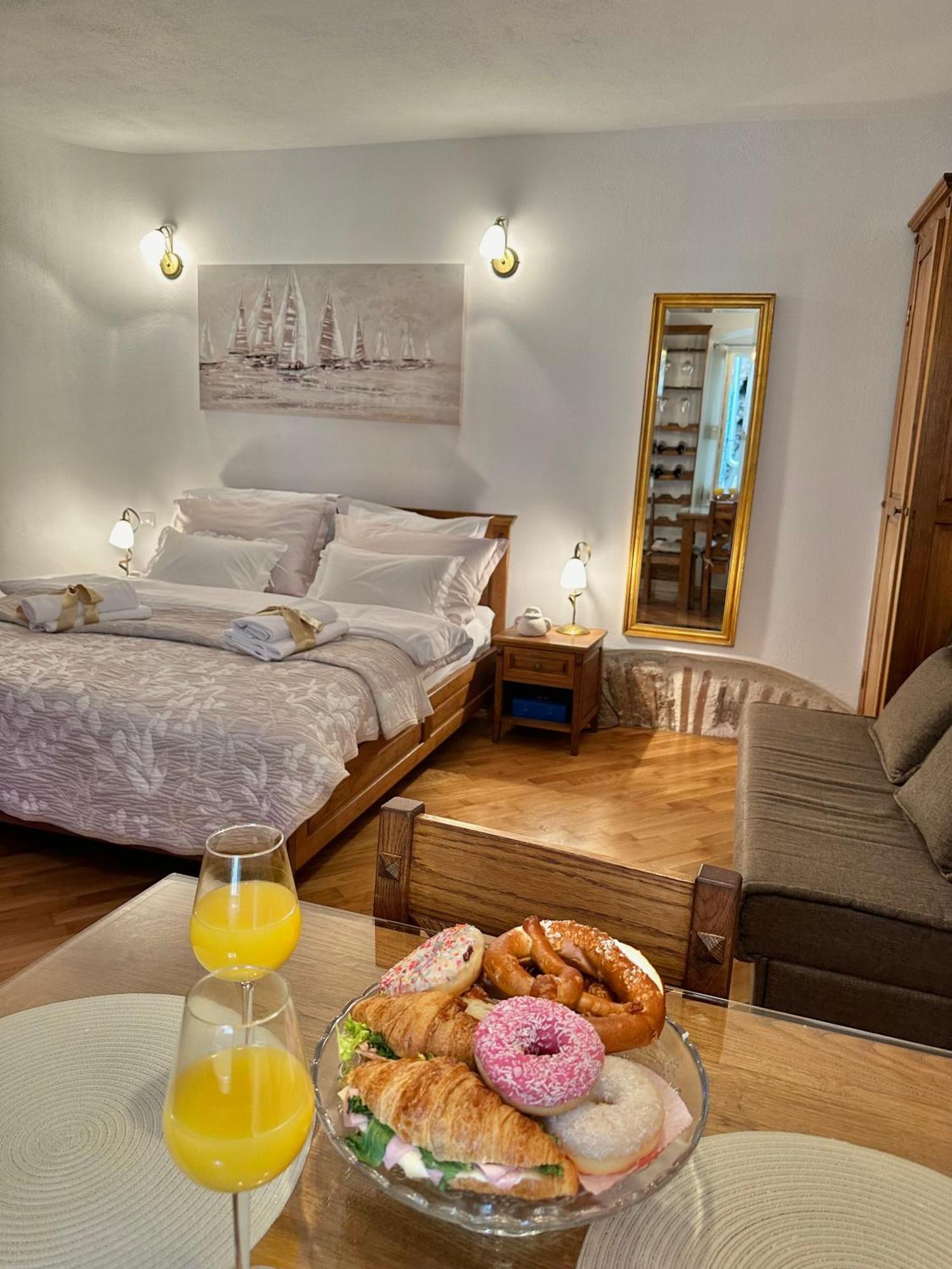 Diocletian Wine Studio Apartment II Split Exterior photo